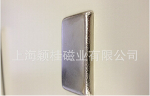 單面磁鐵和雙面磁鐵之間的不同之處？